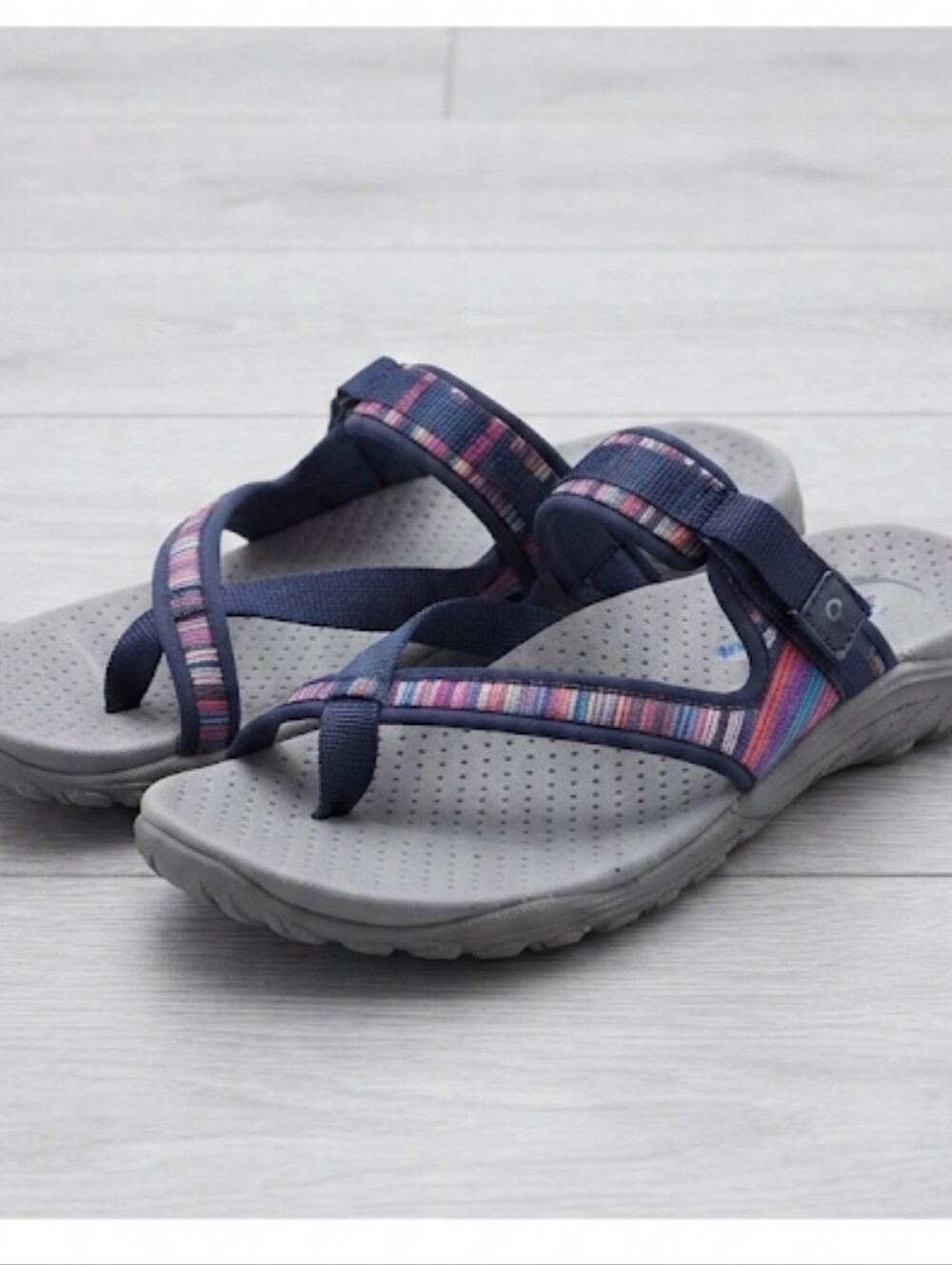 Skechers Women Raggie Outdoor Lofestyle Loop Toe Sandals Shoes Sz 11